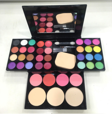 All-in-One Makeup Box Set
